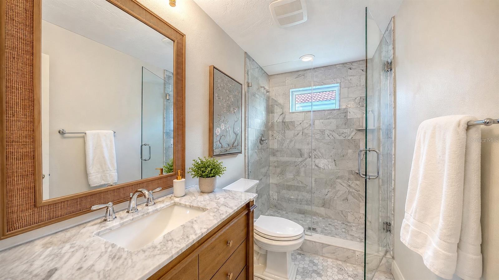 3563 FAIR OAKS LN