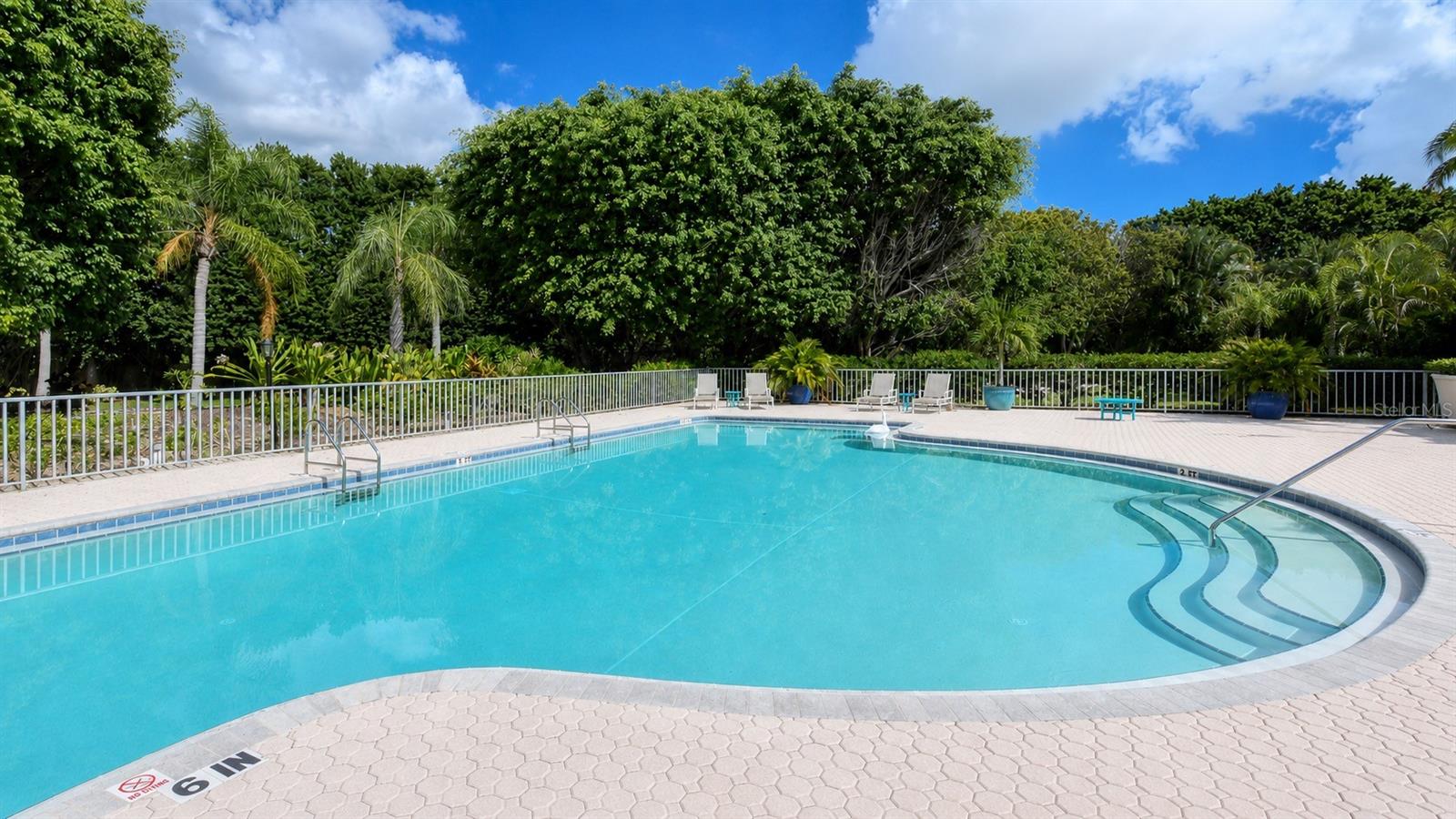3563 FAIR OAKS LN