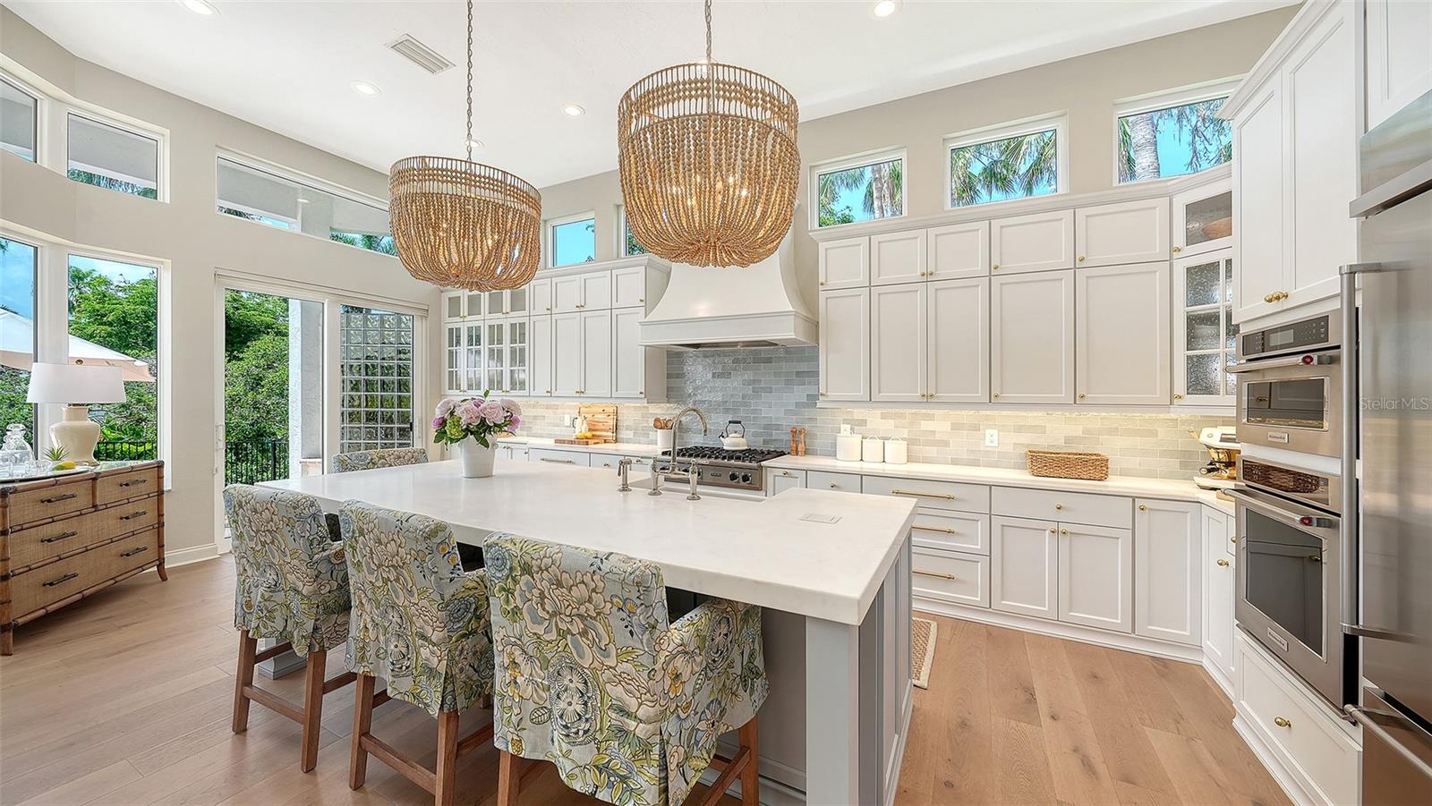 3563 FAIR OAKS LN