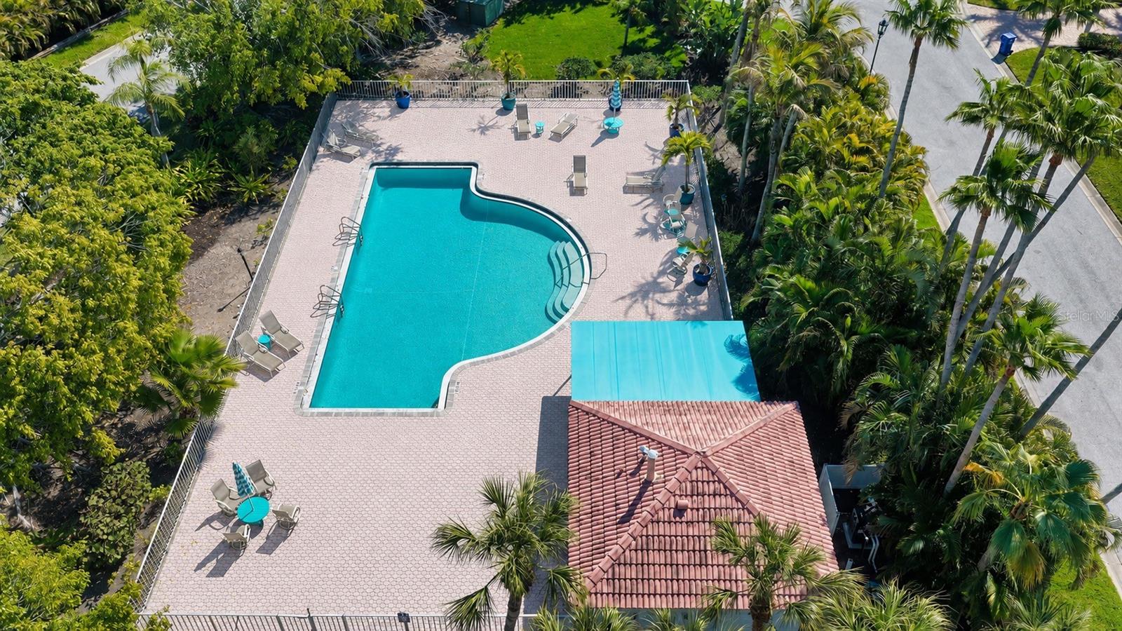 3563 FAIR OAKS LN