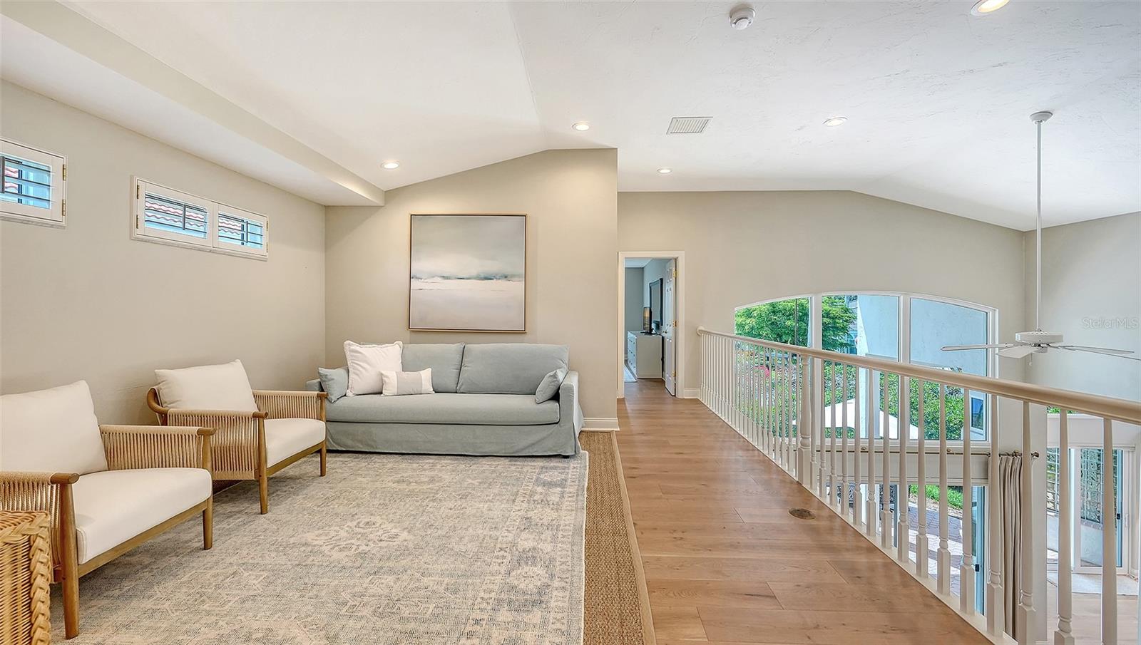 3563 FAIR OAKS LN