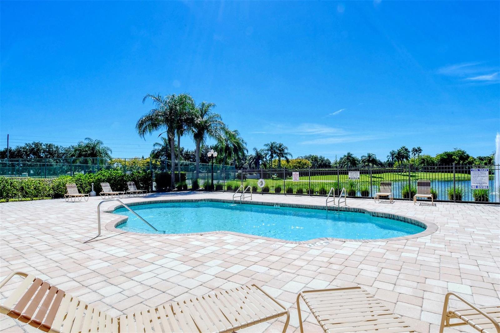 2729 HARVEST DR