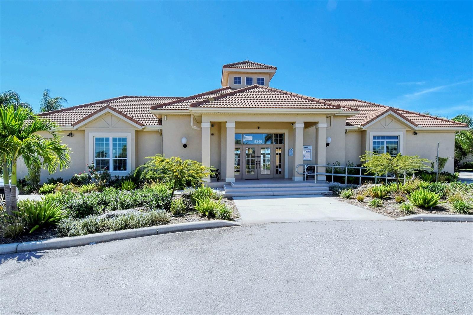 2729 HARVEST DR