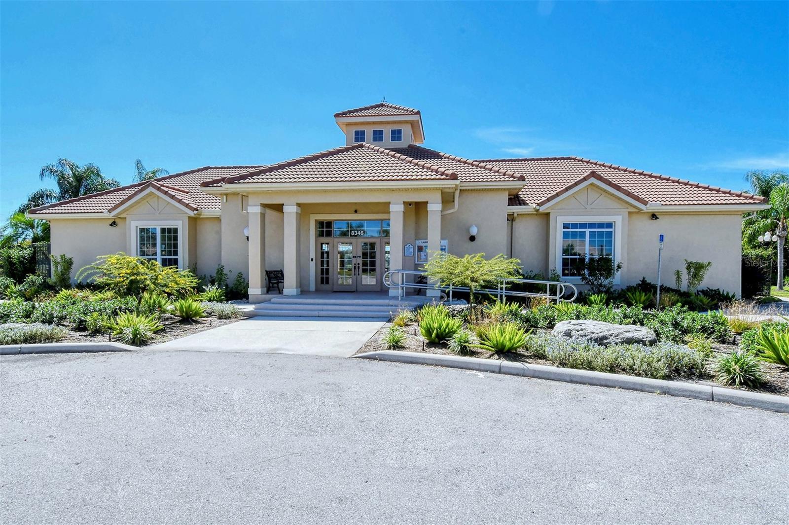 2729 HARVEST DR