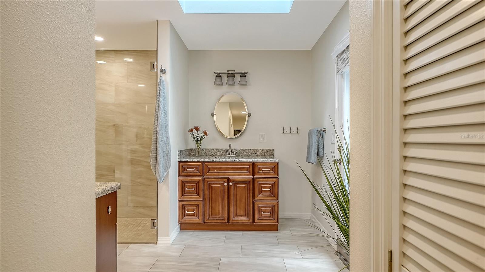 4887 PEREGRINE POINT CIR E