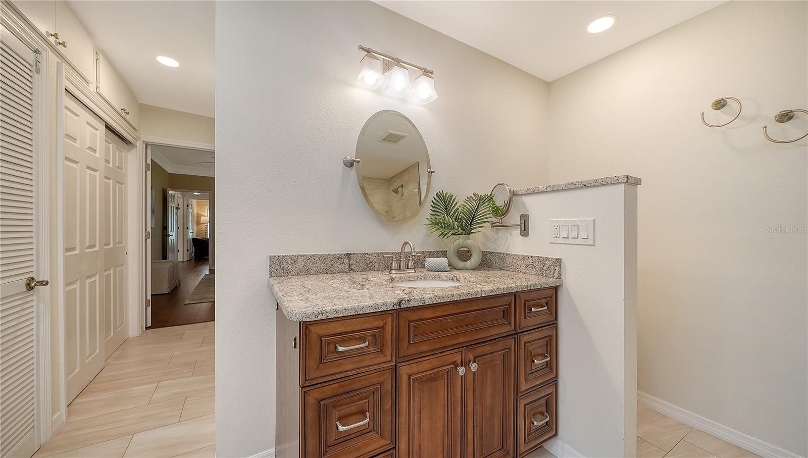 4887 PEREGRINE POINT CIR E