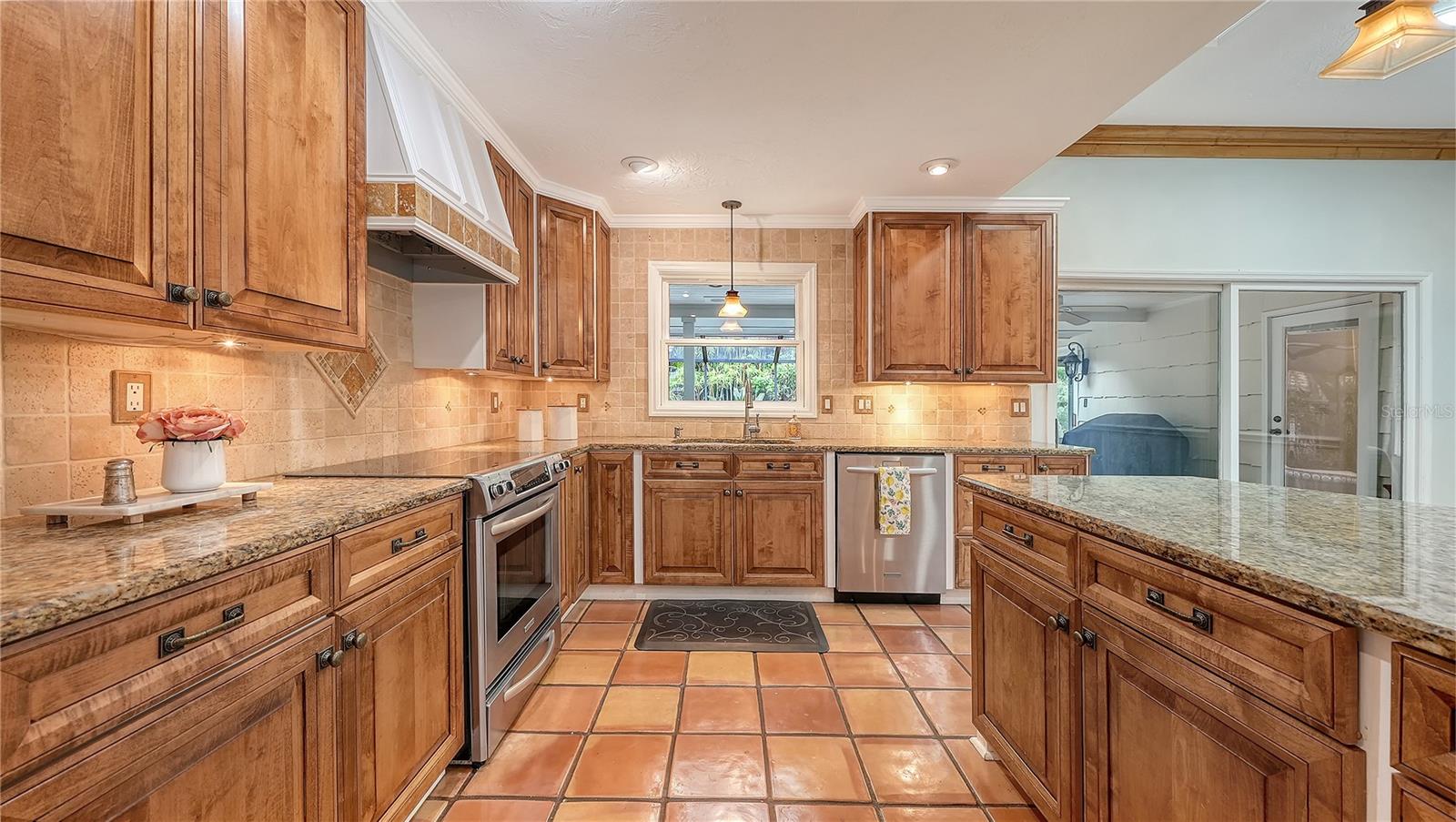 4887 PEREGRINE POINT CIR E