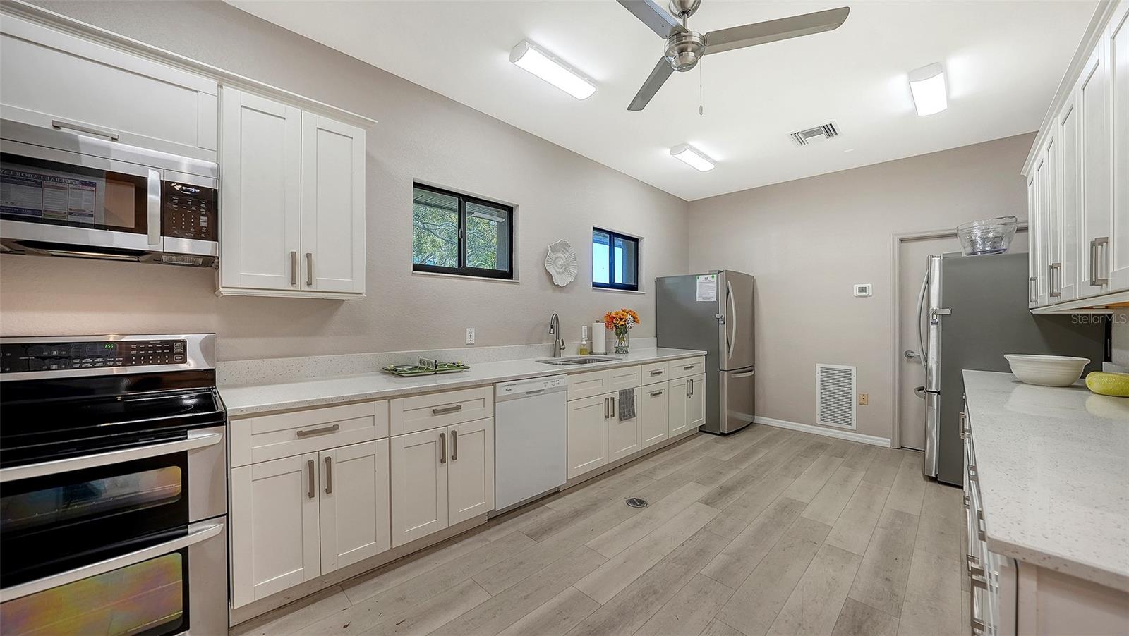 4887 PEREGRINE POINT CIR E