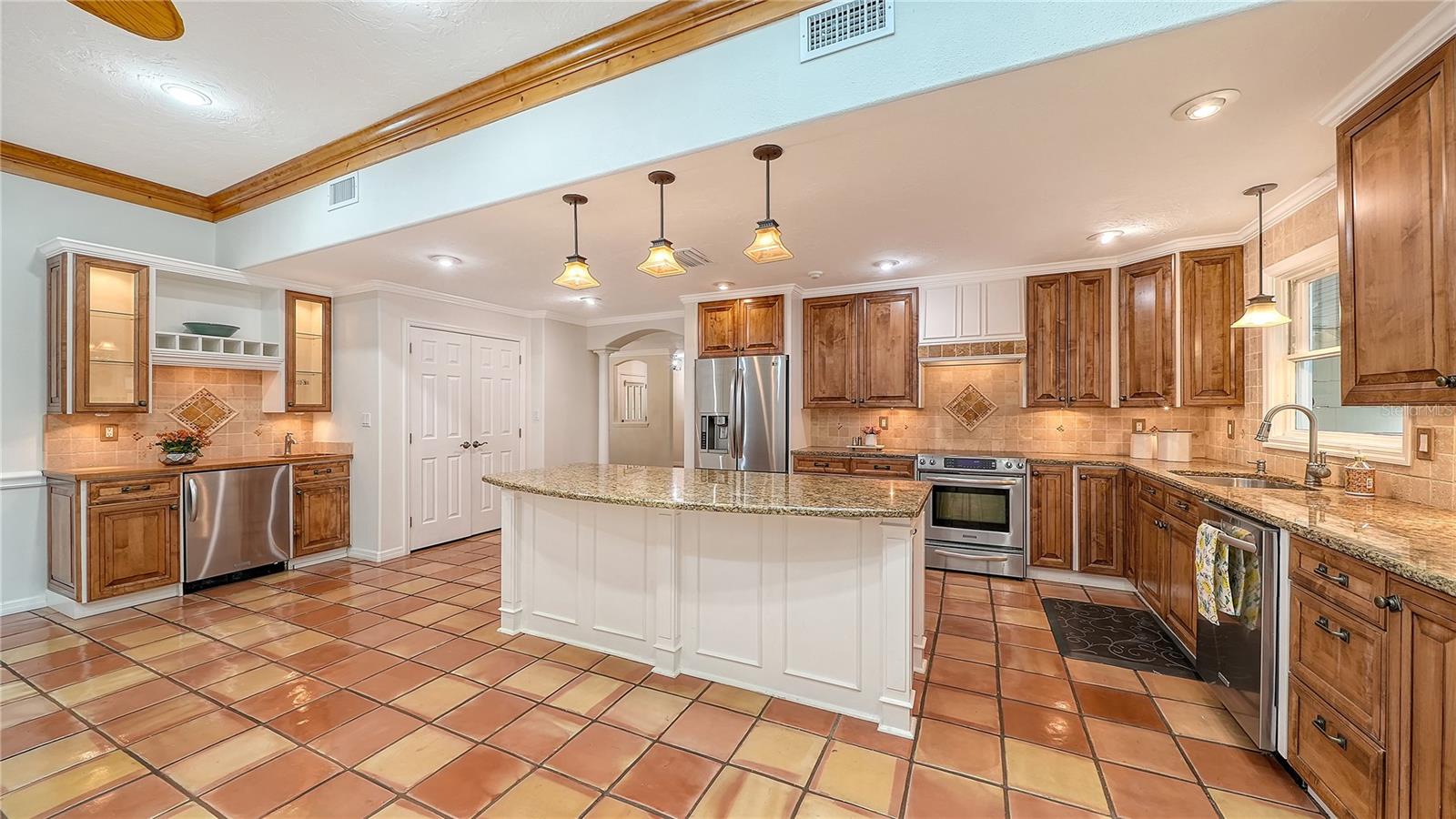 4887 PEREGRINE POINT CIR E