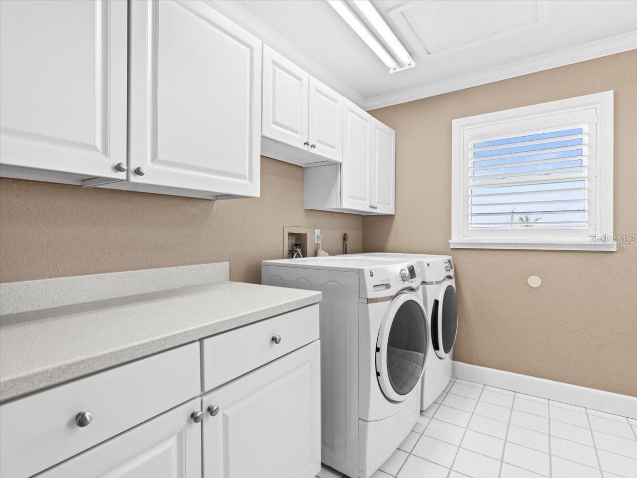 8030 MANASOTA KEY RD