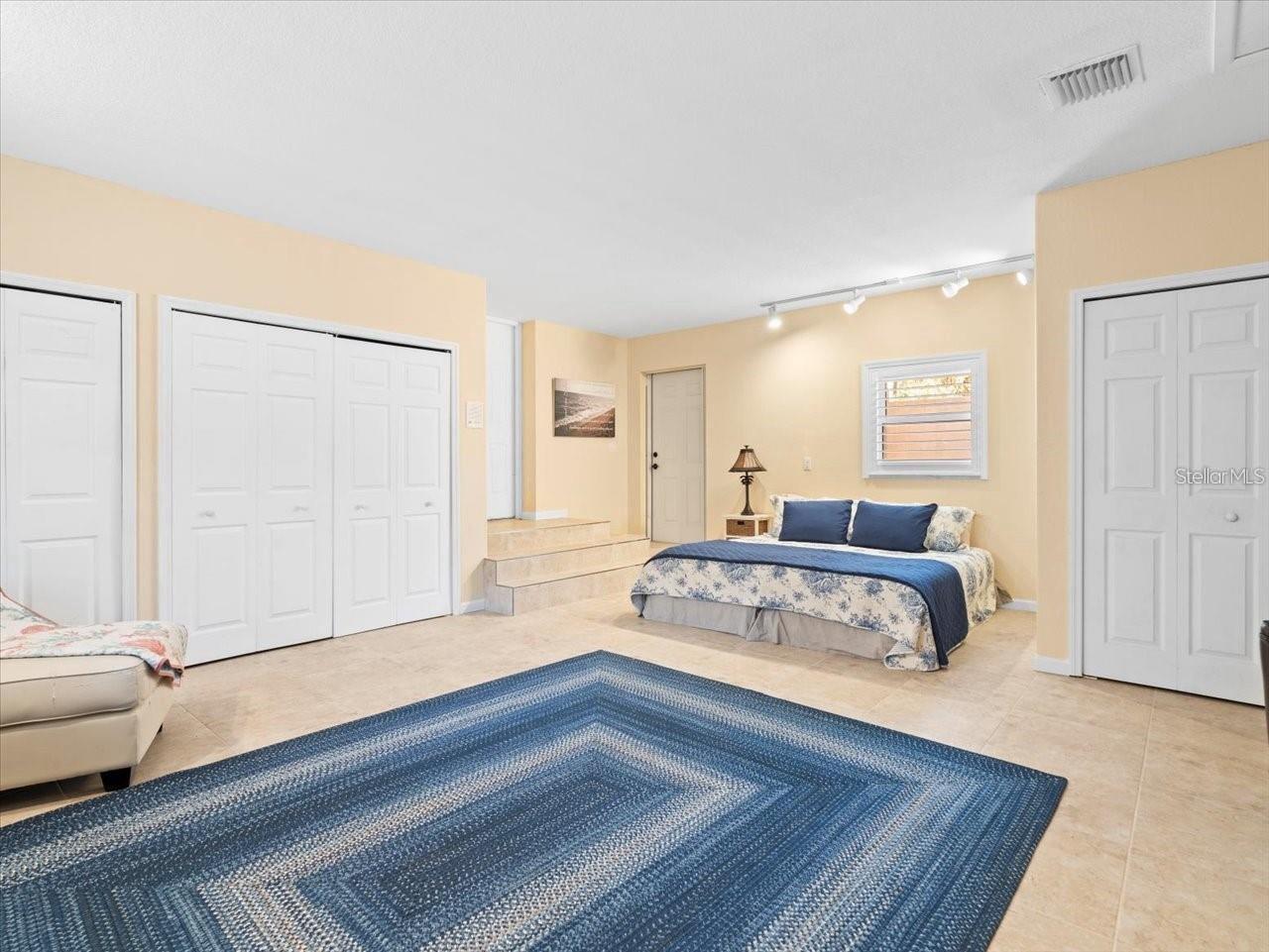 8030 MANASOTA KEY RD