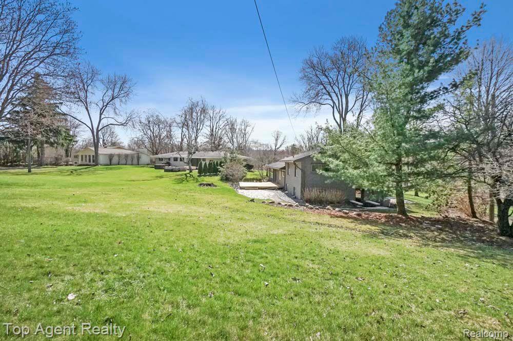 164 W HICKORY GROVE Road