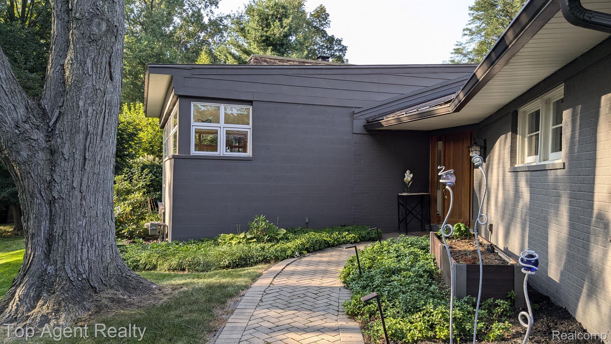 164 W HICKORY GROVE Road