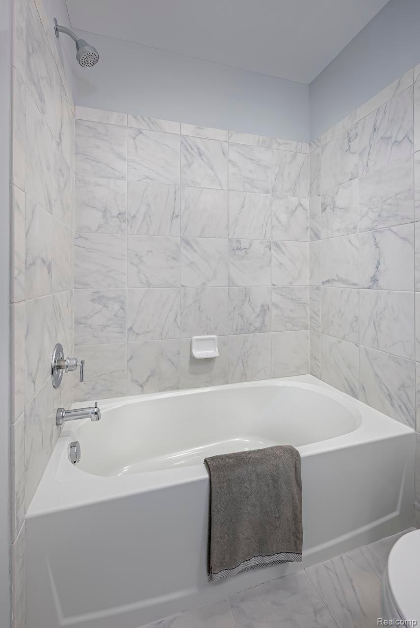 1737 MERRICK Street #12