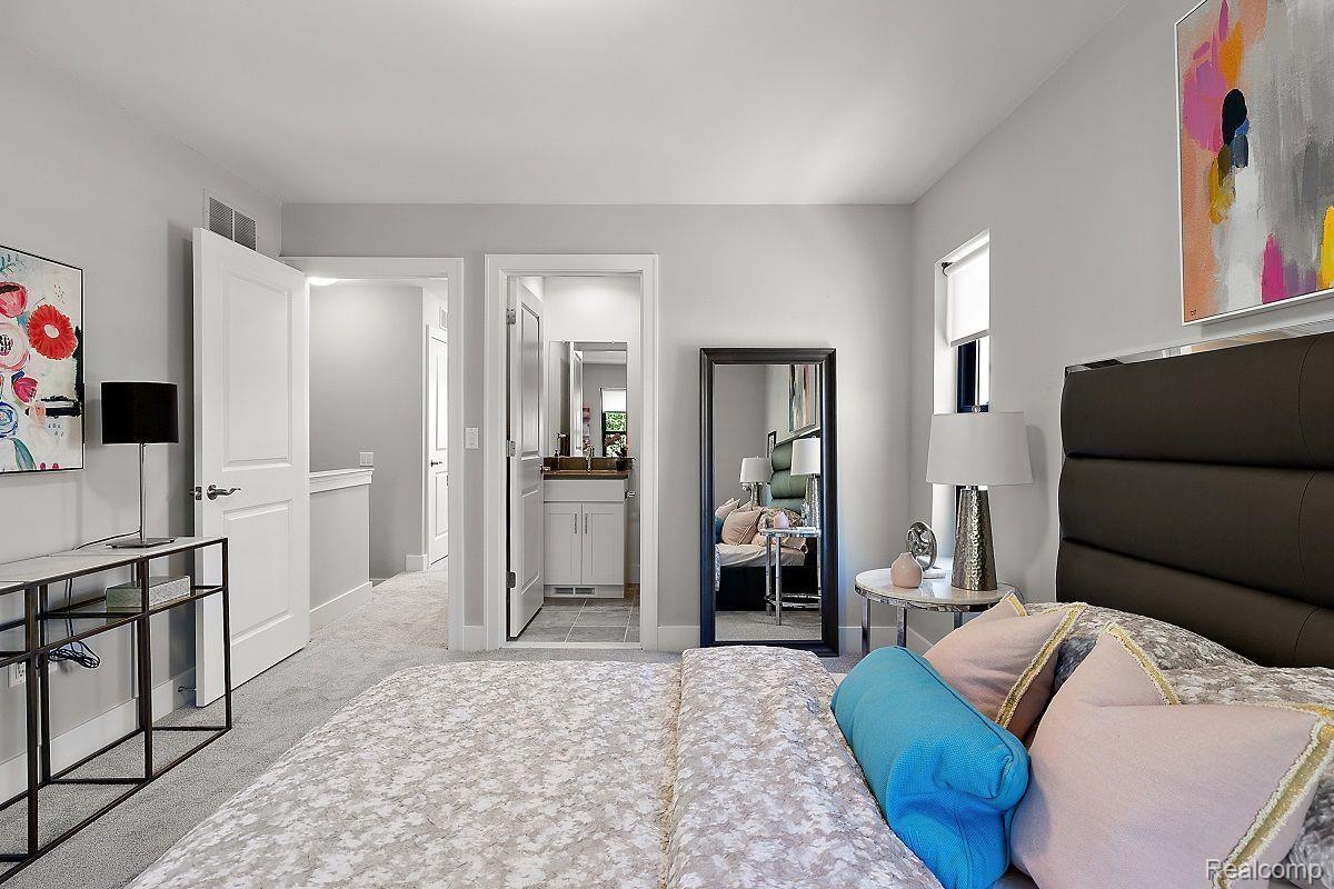 1737 MERRICK Street #12