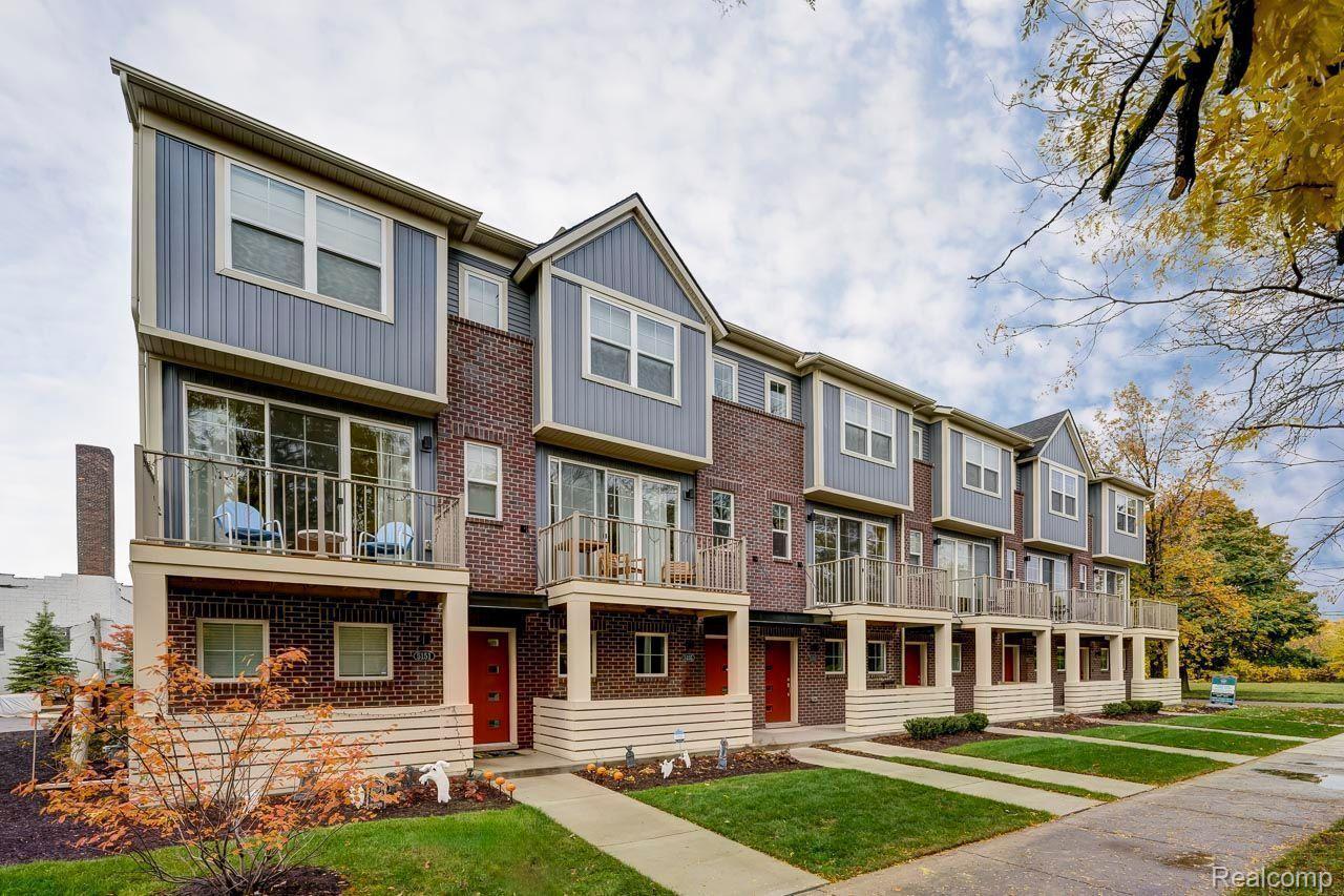 1737 MERRICK Street #12