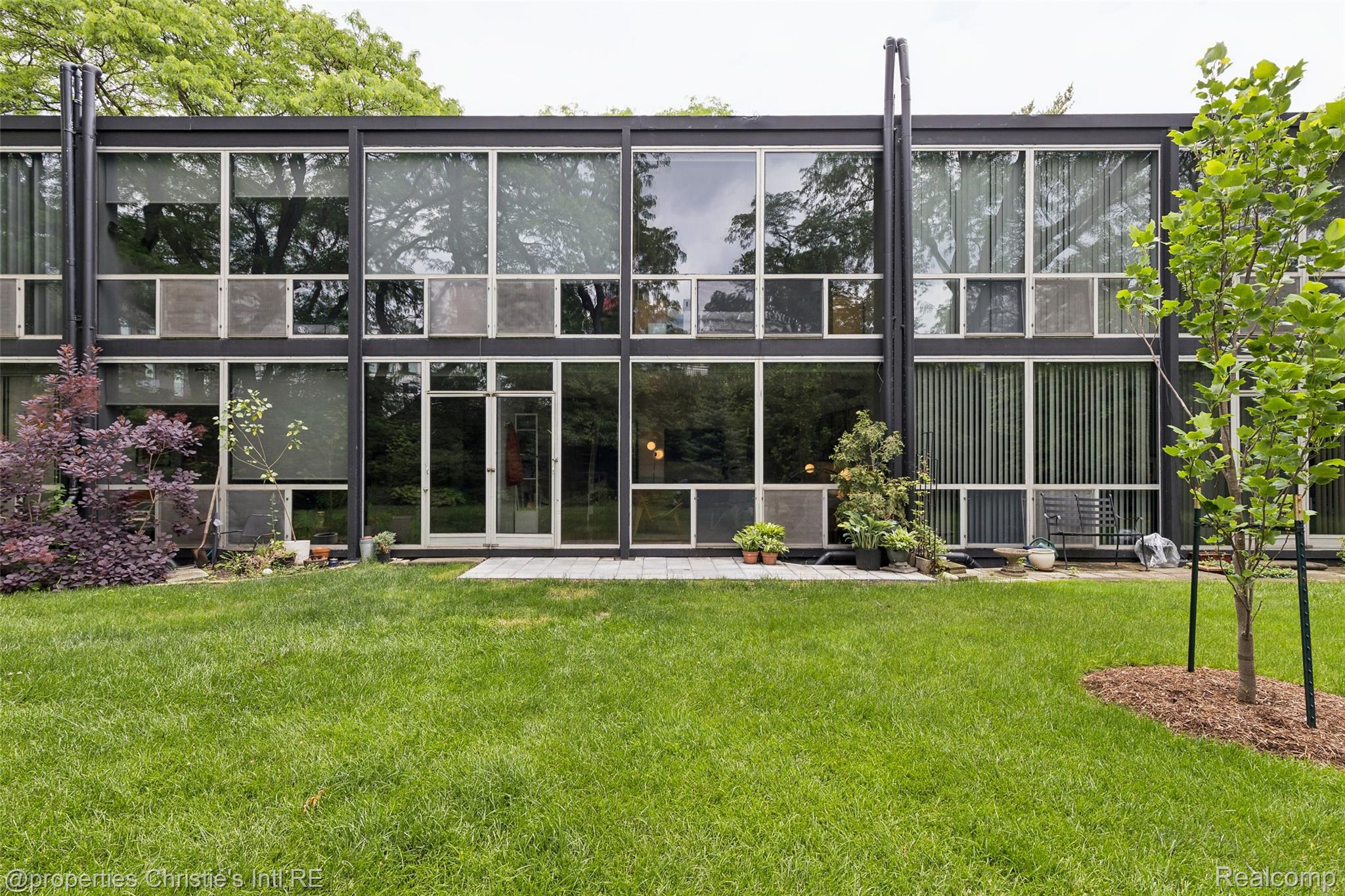 1313 Joliet Place