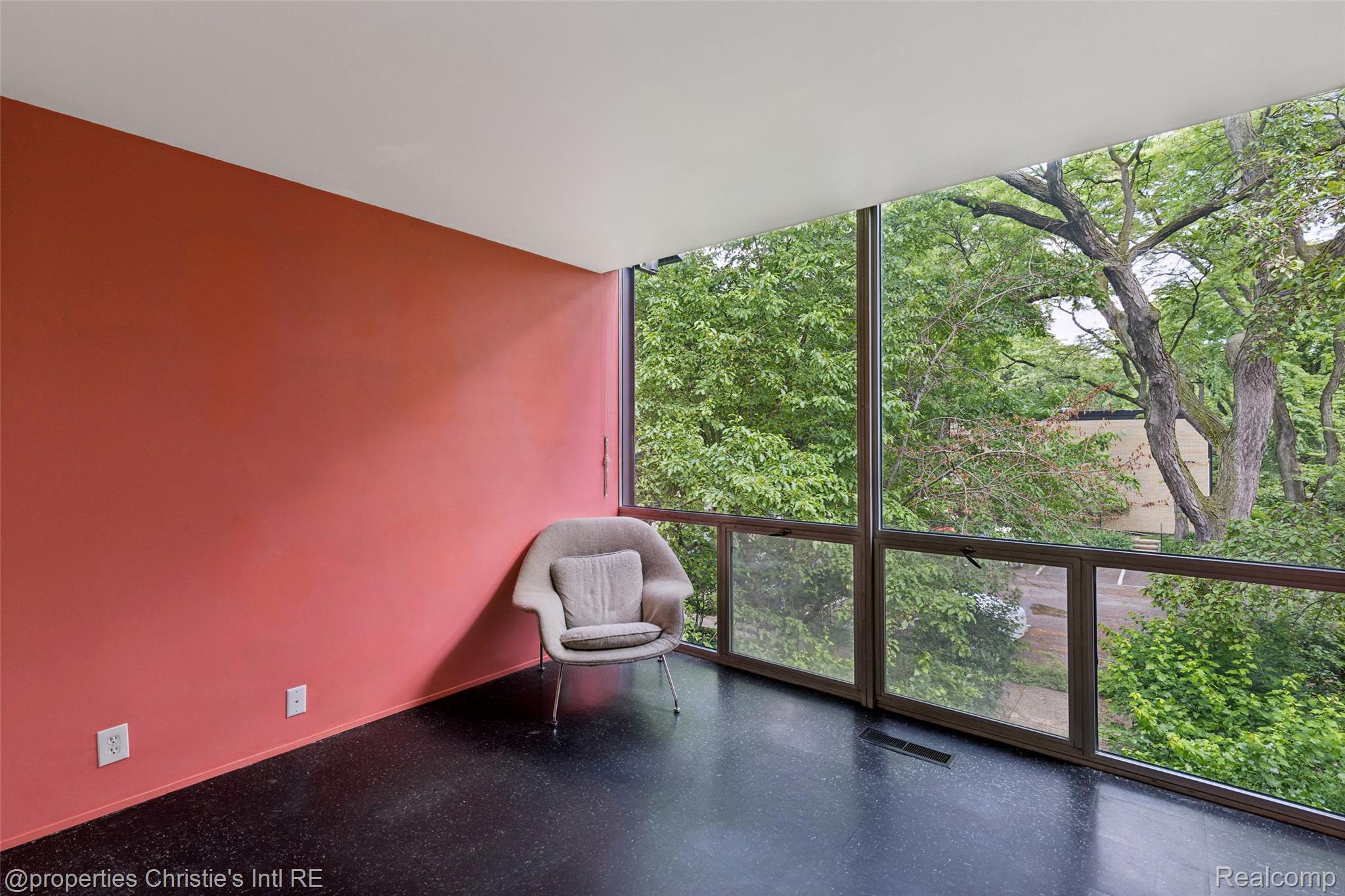 1313 Joliet Place