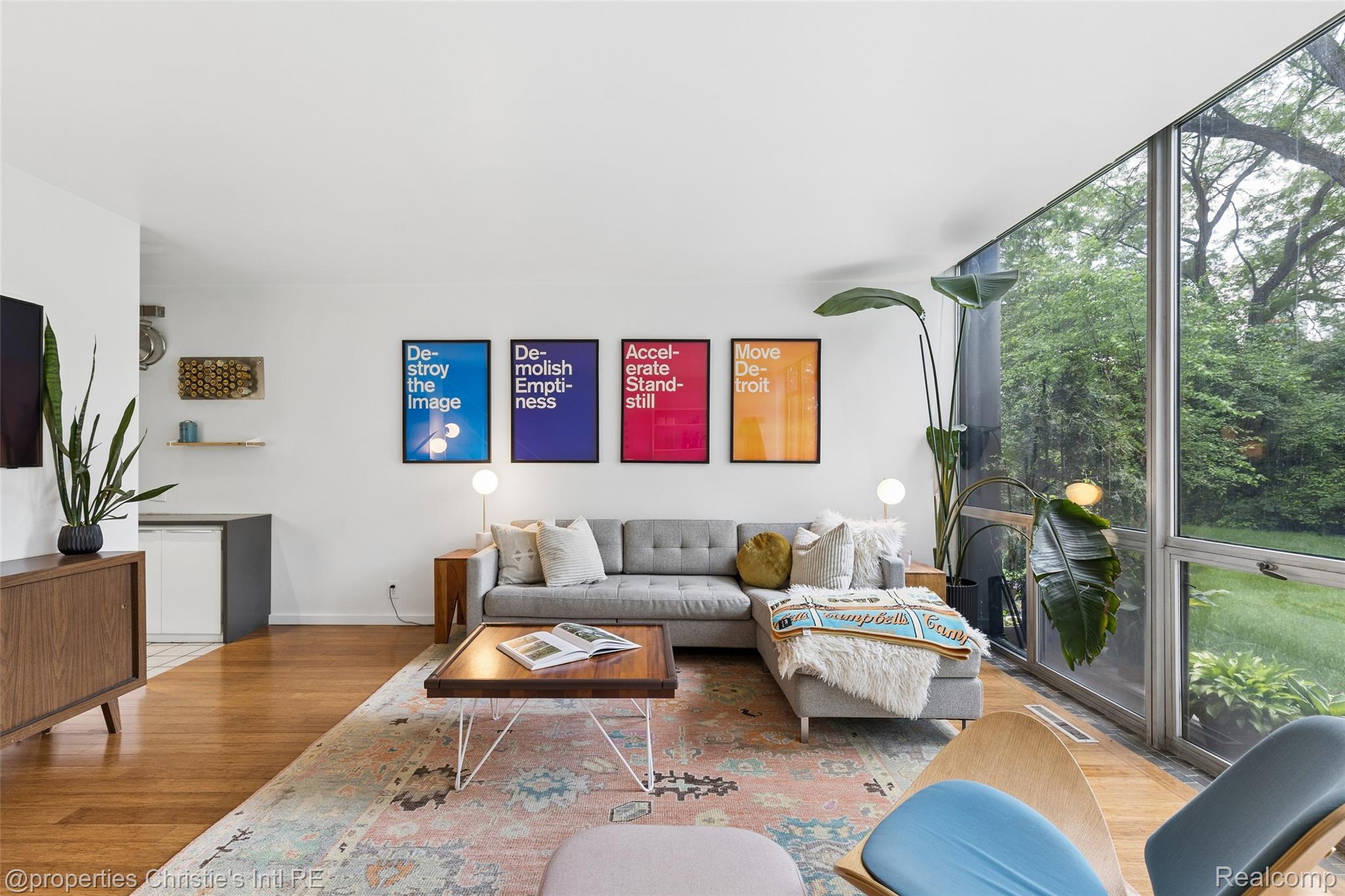 1313 Joliet Place