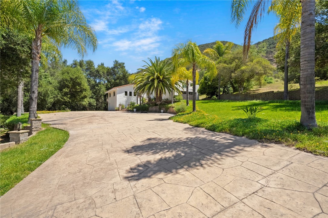 48980 De Luz Rd