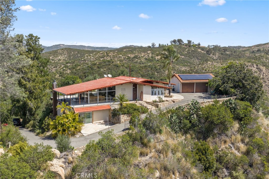 39425 De Luz Rd