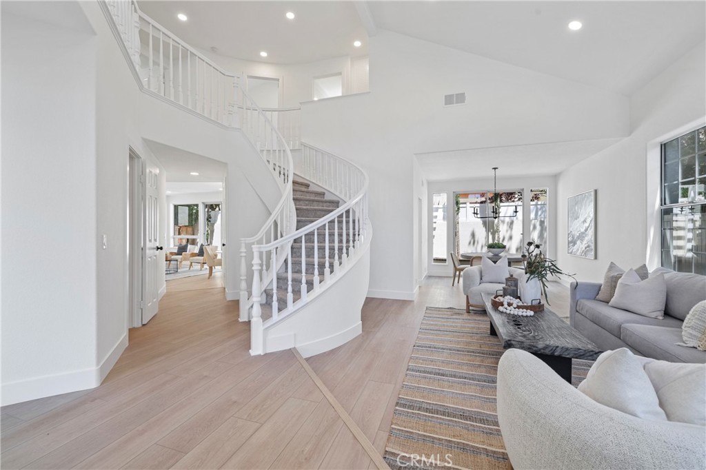 1812 Peninsula Place