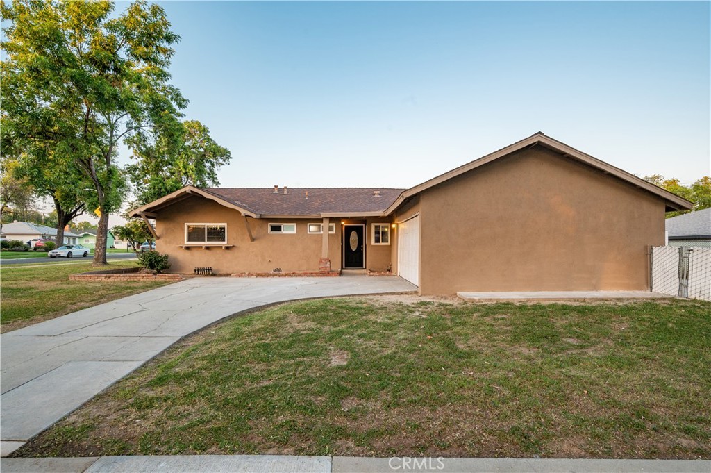 8444 Raintree Avenue