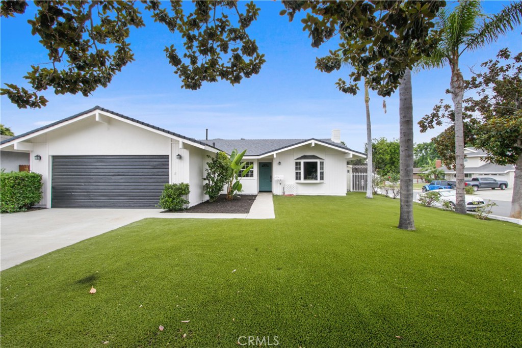 441 N Roni Lane