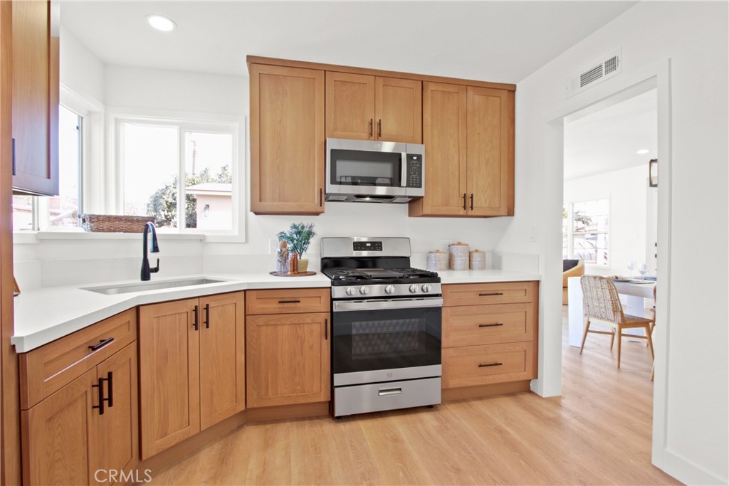 2049 W 115th Street