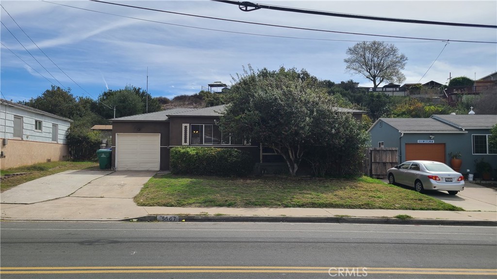 5567 Grape Street