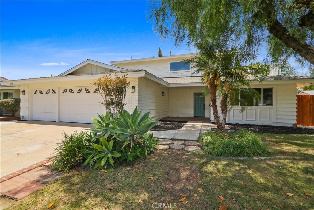 734 S Vale