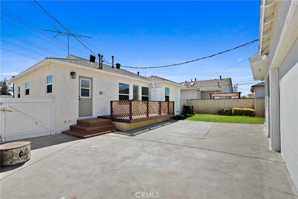 4943 Palo Verde Avenue