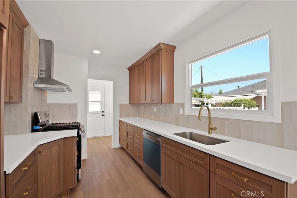 4943 Palo Verde Avenue