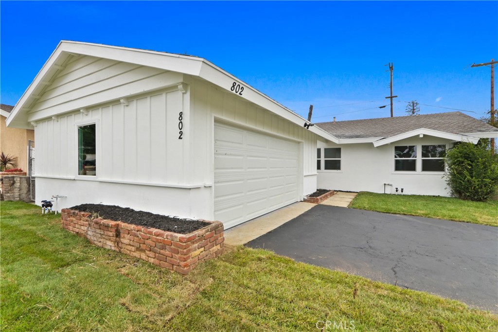 802 Bejay Place