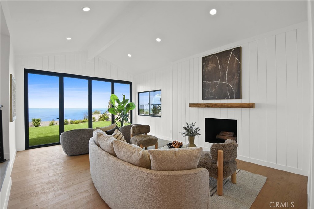 27923 San Nicolas