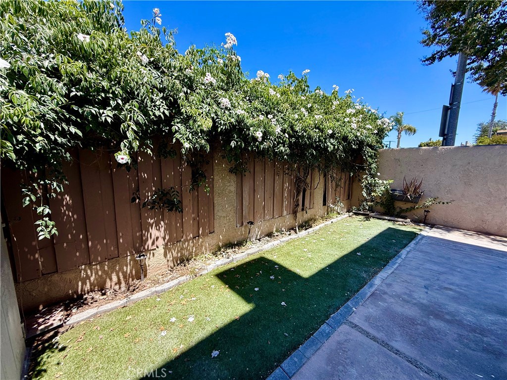 2707 Vanderbilt Lane 3