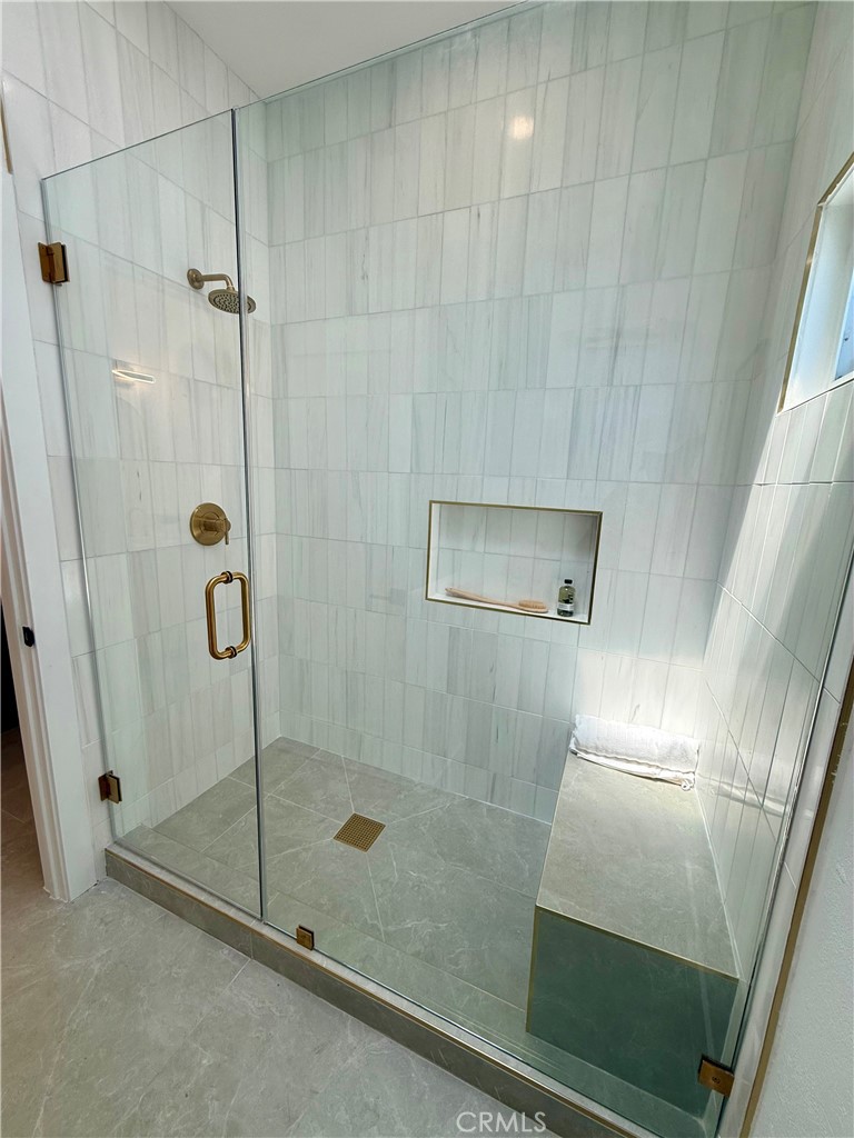 2707 Vanderbilt Lane 3