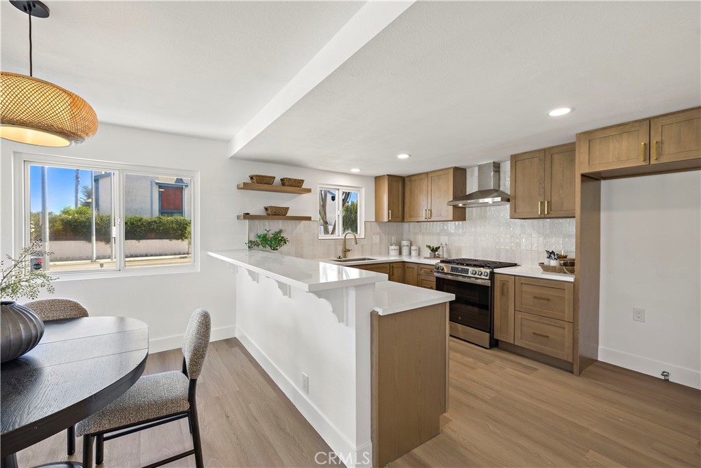 2707 Vanderbilt Lane 3