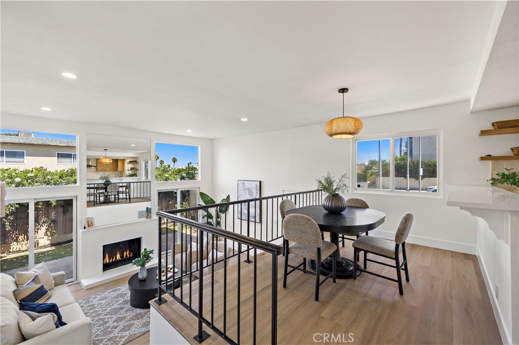 2707 Vanderbilt Lane 3