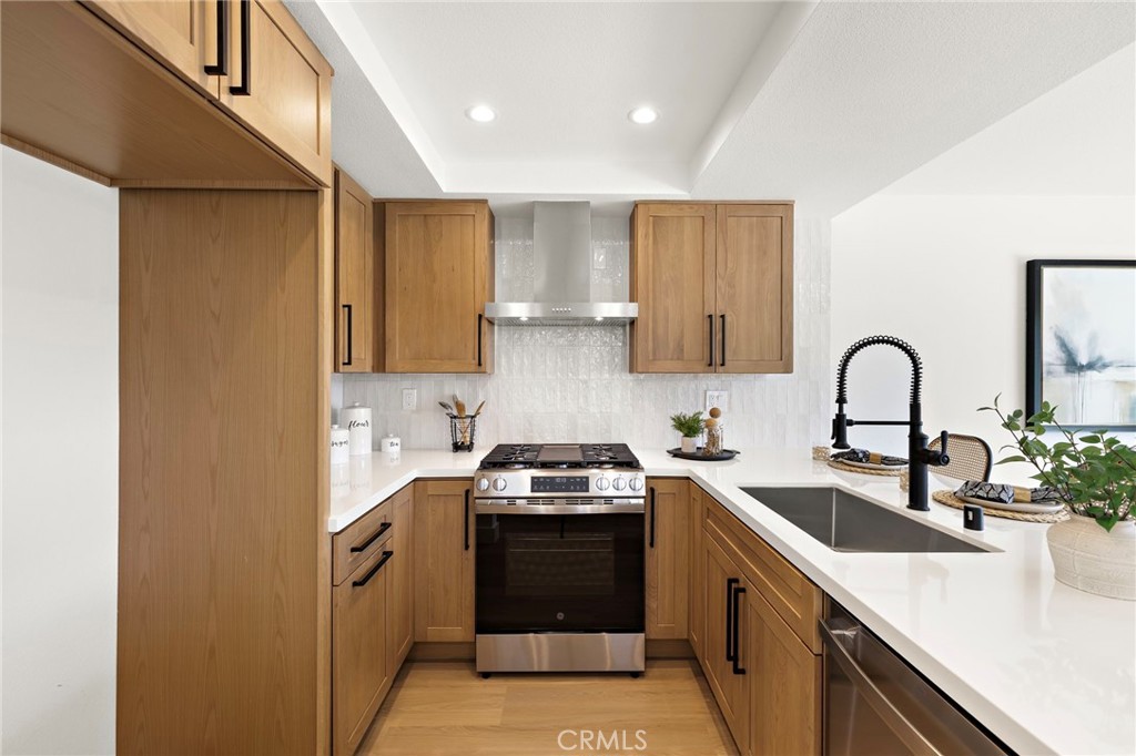 9 Carmel Court