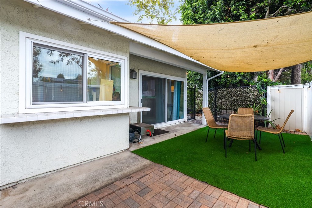 936 Hollow Brook