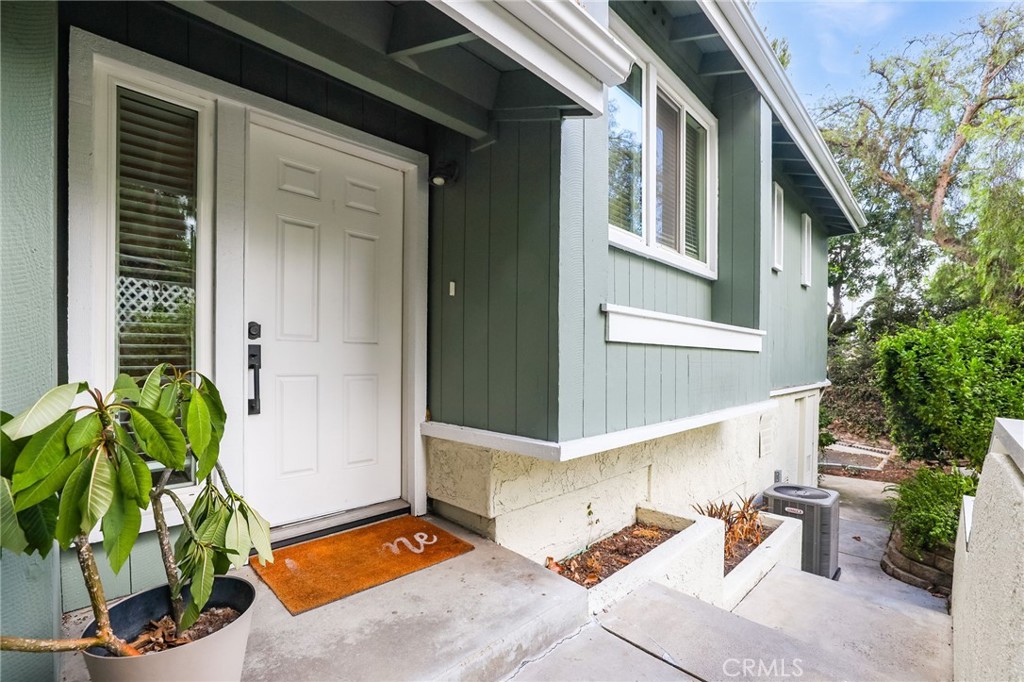 936 Hollow Brook