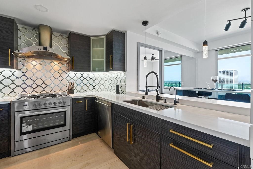 3141 Michelson Drive 1503