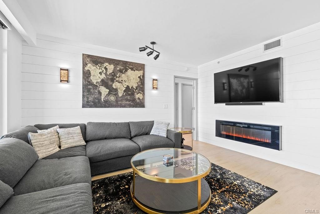 3141 Michelson Drive 1503