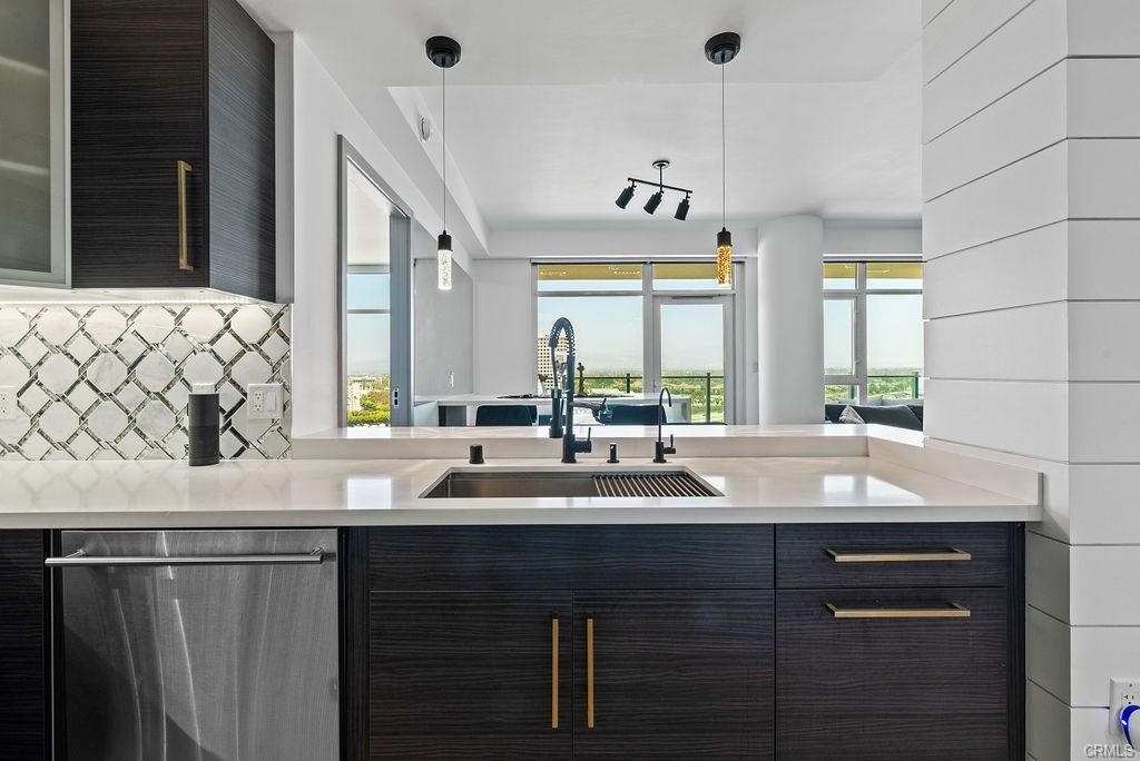 3141 Michelson Drive 1503