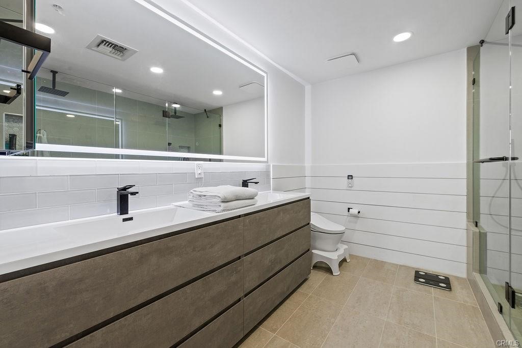 3141 Michelson Drive 1503