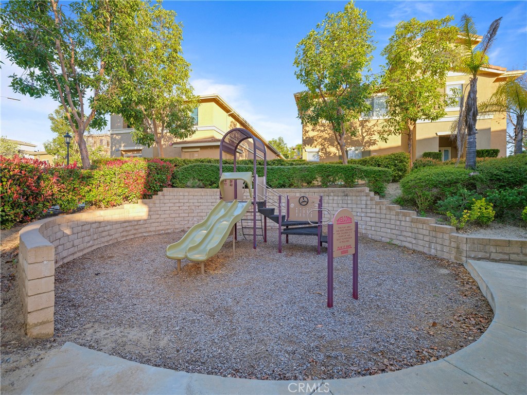 26385 Arboretum Way 1706