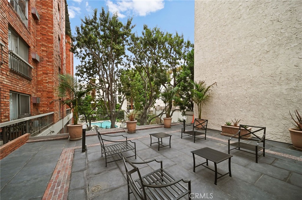 1440 Veteran Avenue 241