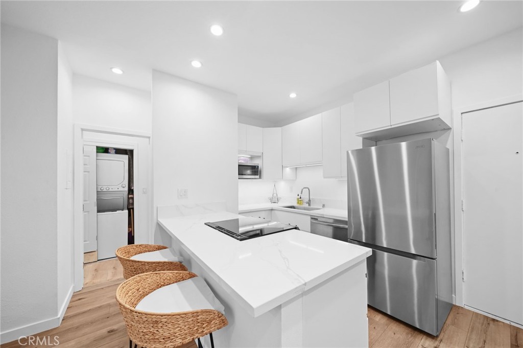 1440 Veteran Avenue 241