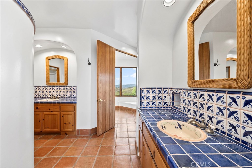 13289 Santa Virginia Drive
